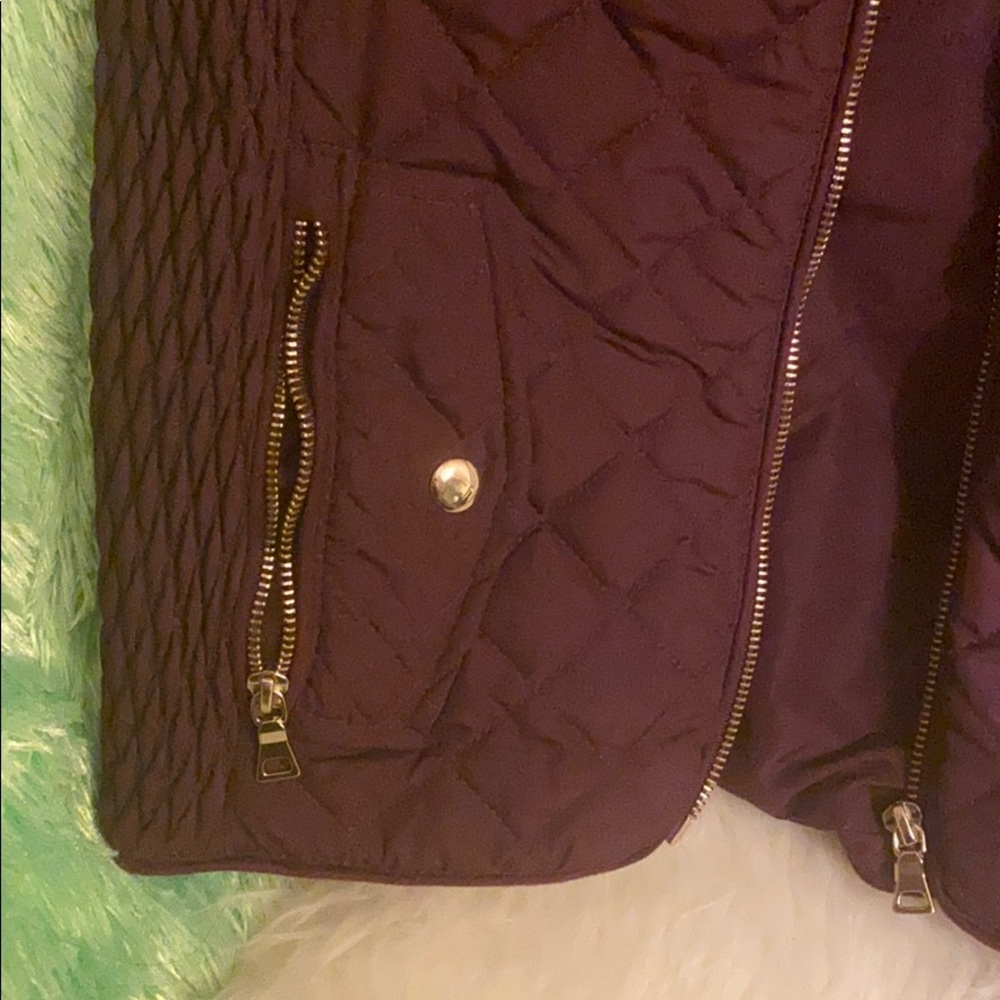 Puffer vest - Picture 3 of 4